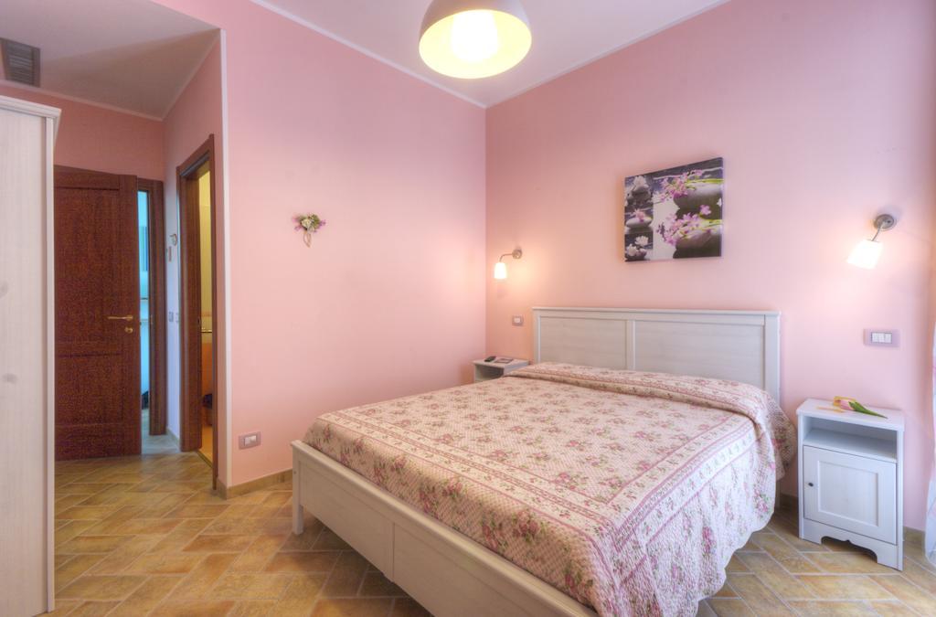 Locanda Del Picchio Loreto Bagian luar foto