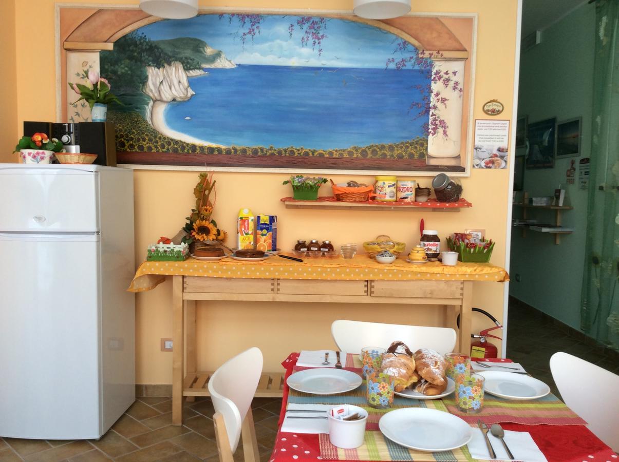 Locanda Del Picchio Loreto Bagian luar foto