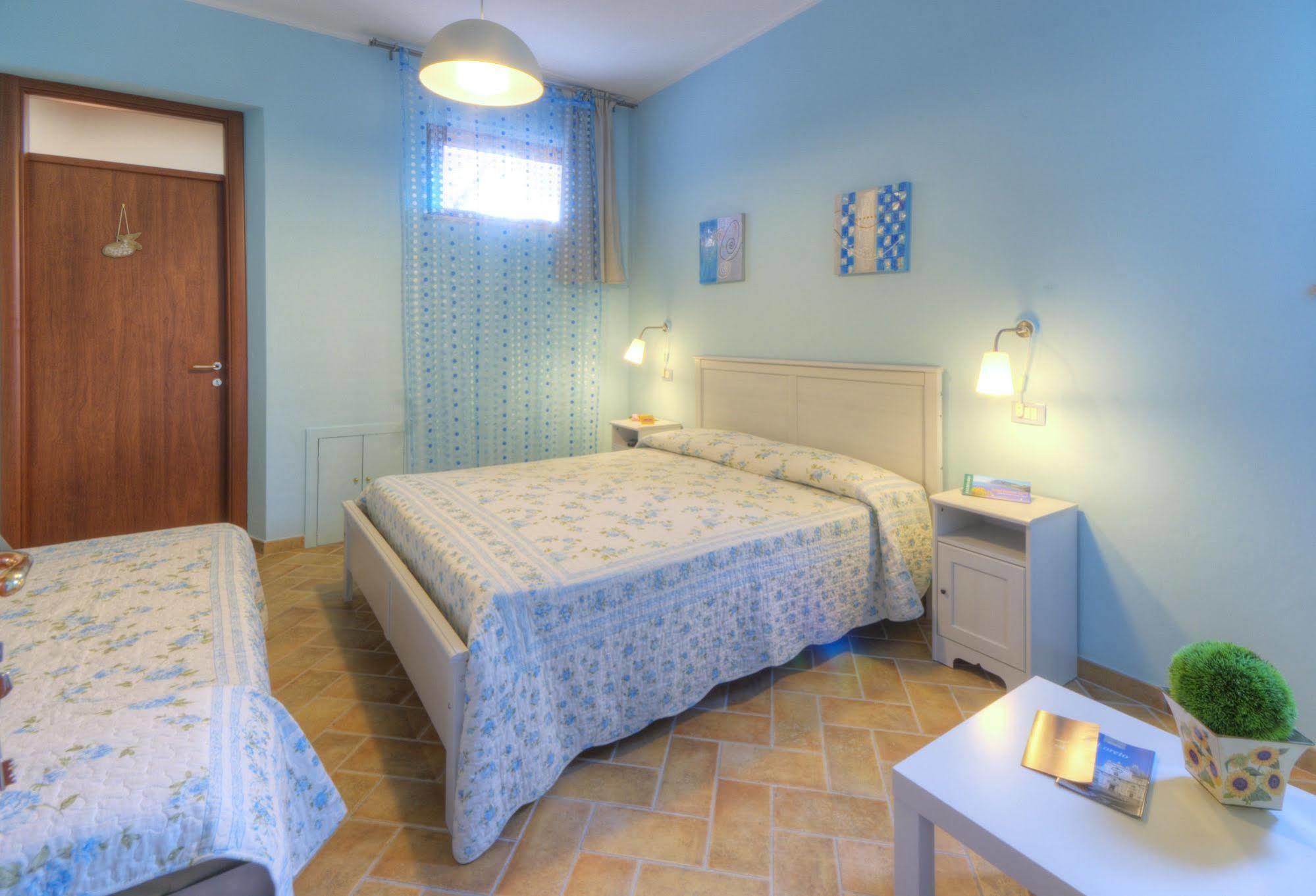 Locanda Del Picchio Loreto Bagian luar foto